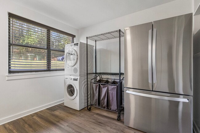 Building Photo - 64 Faris Cir