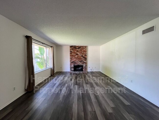 Building Photo - 29421 Abelia Rd