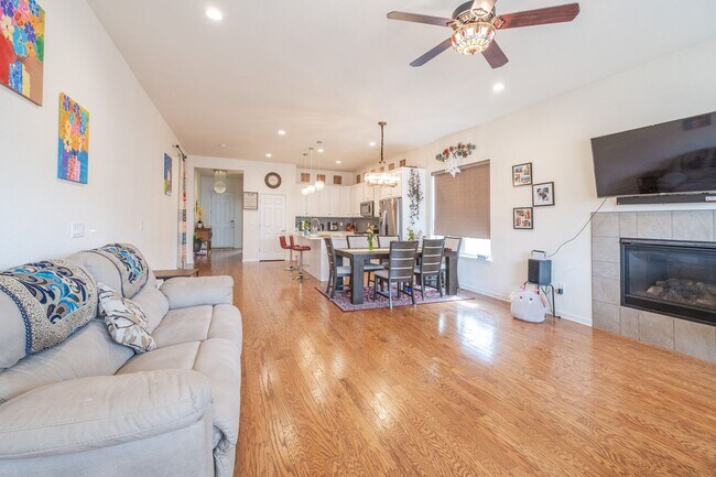 Building Photo - Gorgeous 3-Bed, 3-Bath Home in Ketcher Farm- Theater Room & Fenced Yard!
