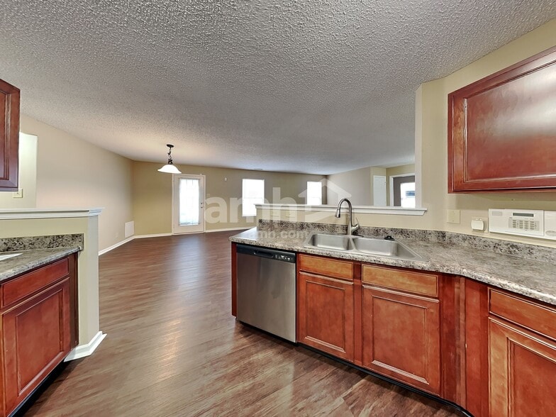 Building Photo - 14407 Banister Dr