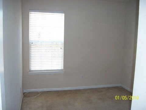 Building Photo - 316 Brookview Dr