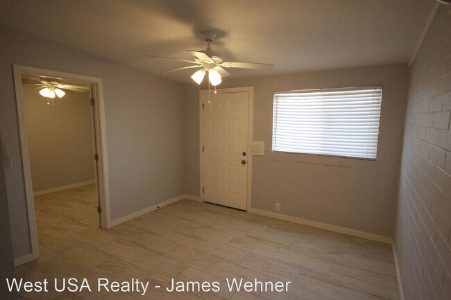 Primary Photo - 210 E Jones Ave