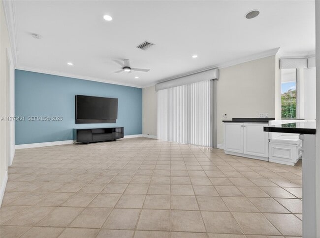 Building Photo - 1008 Highland Meadows Dr