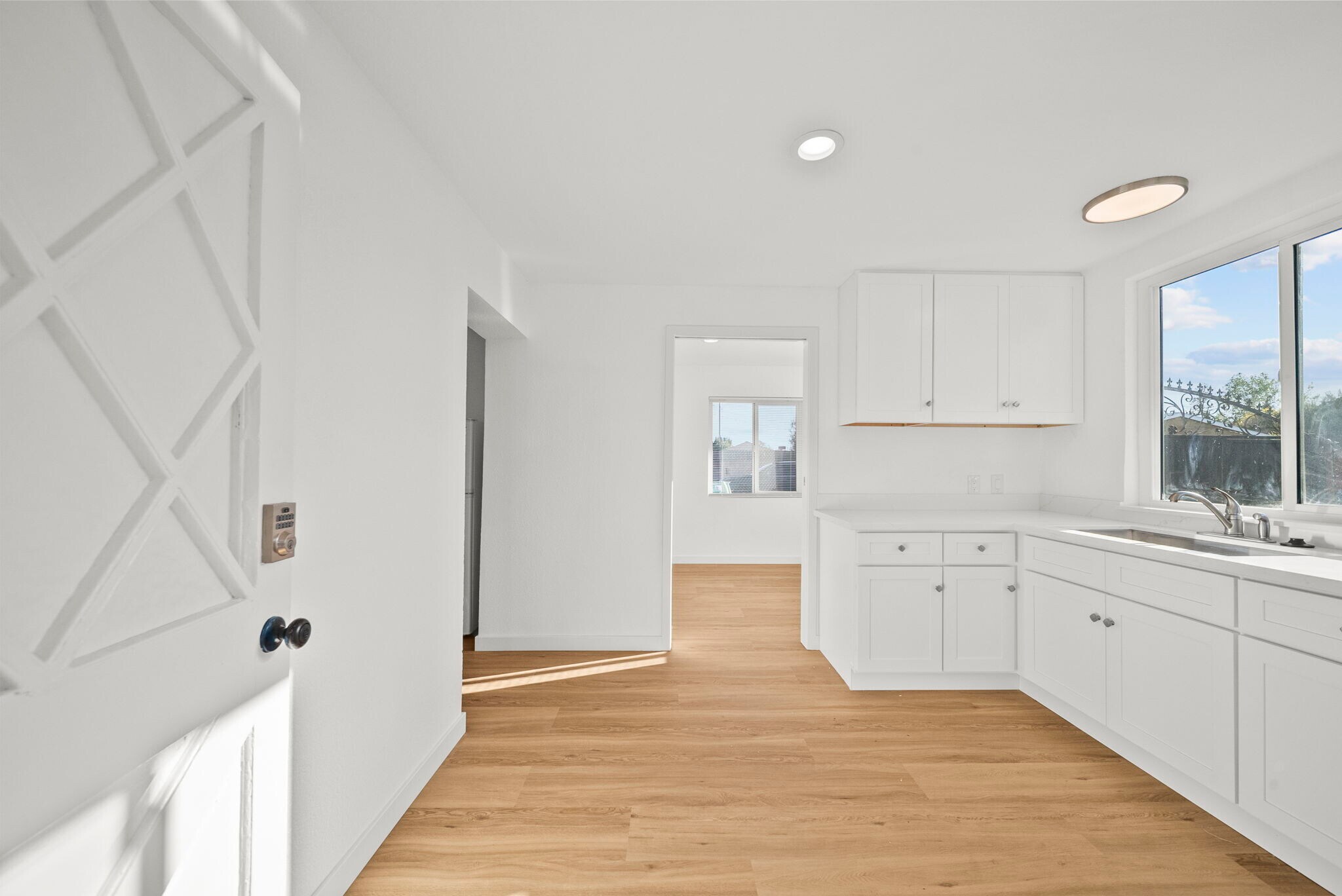 Building Photo - 8647 Corbin Ave