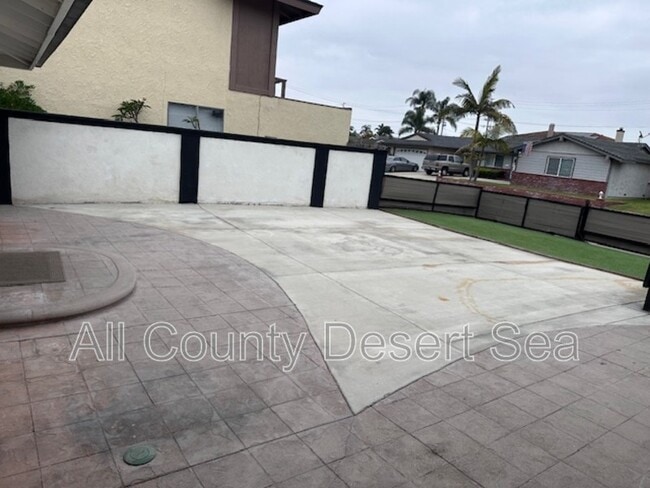 Building Photo - 17911 Caledonia Cir
