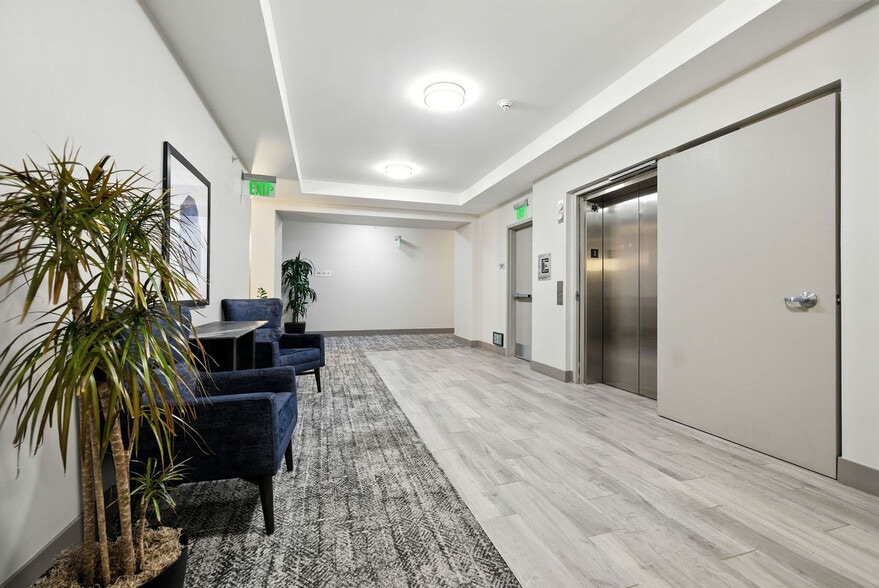 Building Photo - 1201 4th St