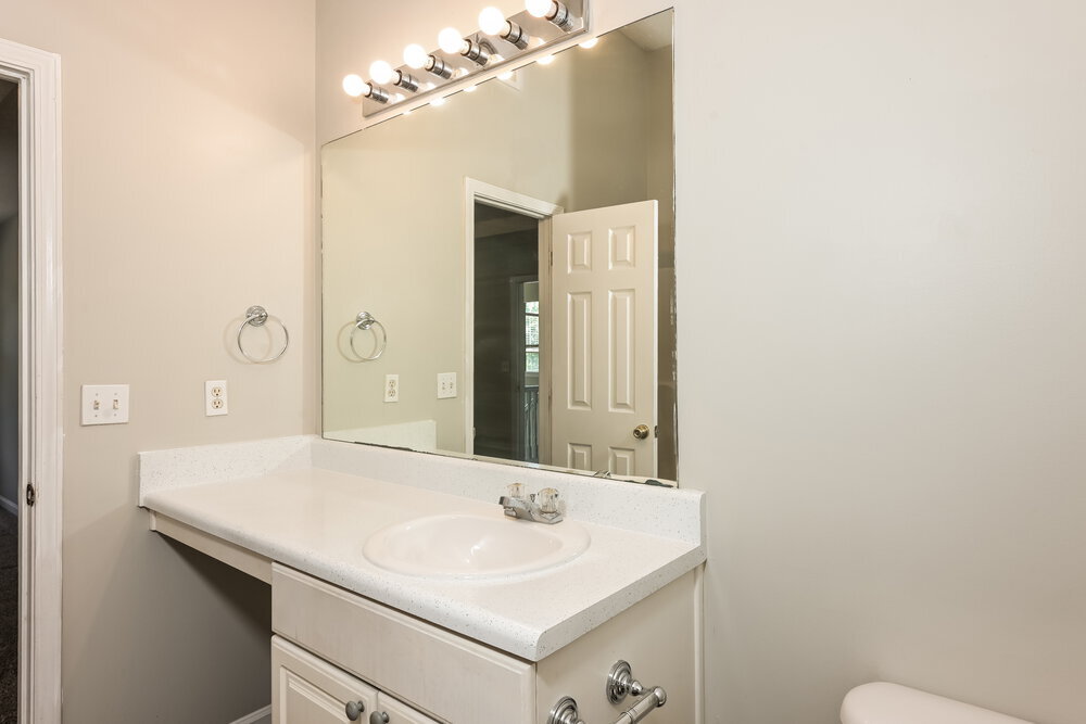 Building Photo - 4100 Clarks Tr