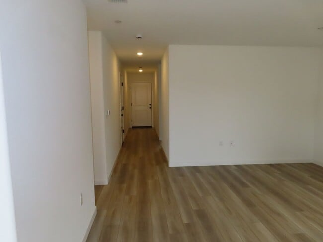 Building Photo - 12800 Spotted Wren Cir
