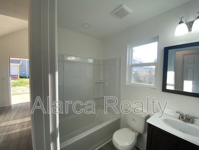 Building Photo - 1515 Kimberly Rd