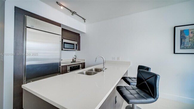 Building Photo - 55 SE 6th St