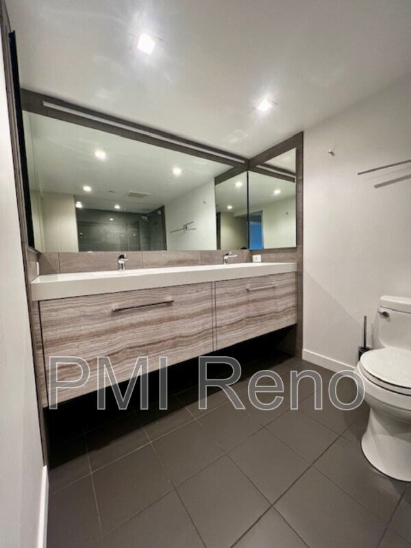 Building Photo - 255 N Sierra St