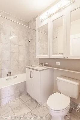 Building Photo - 99 Battery Pl