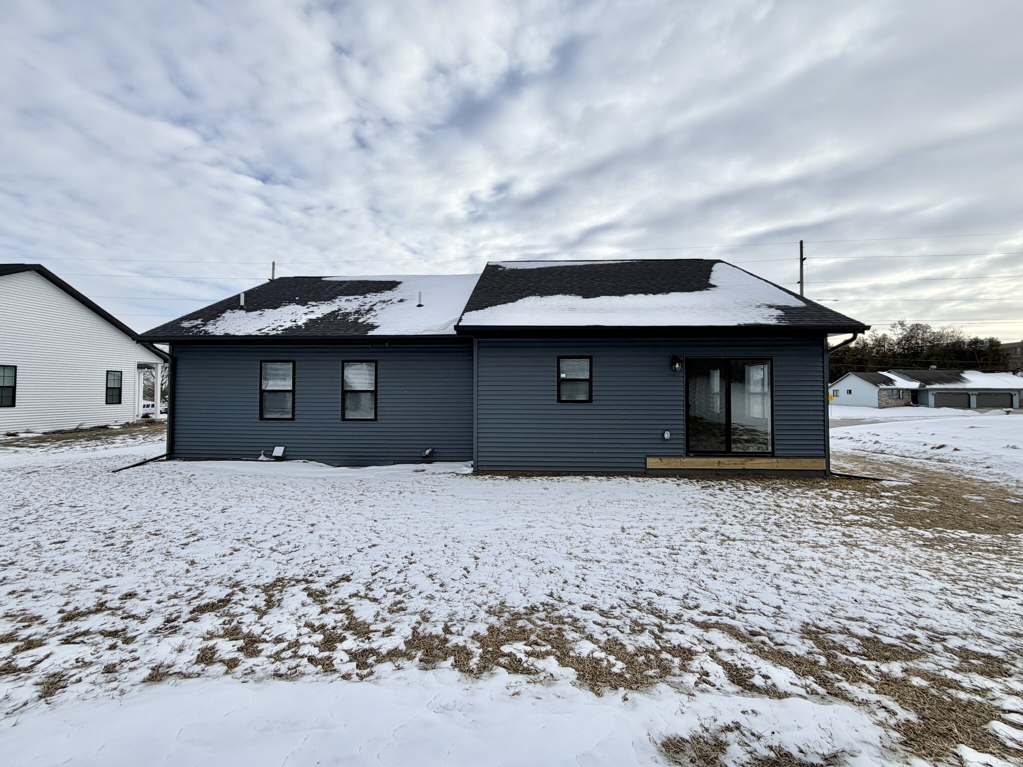 Building Photo - 3018 Mineral Point Ave