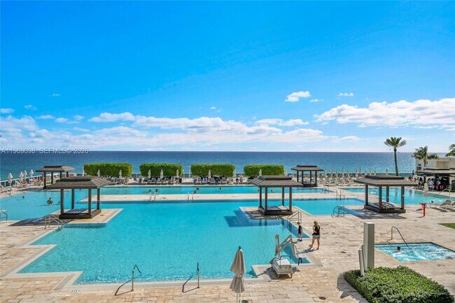 Building Photo - 1800 S Ocean Dr