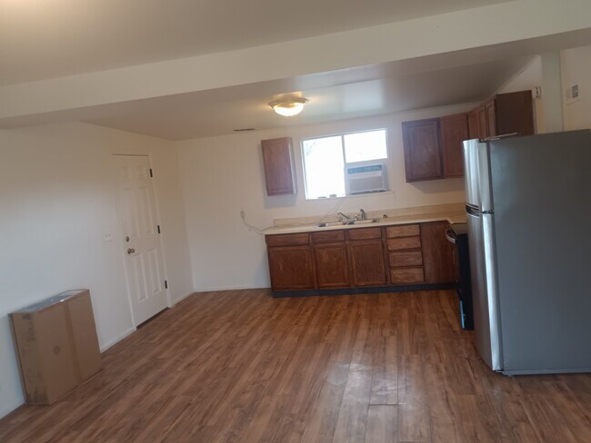 Building Photo - 6245 Margray Dr