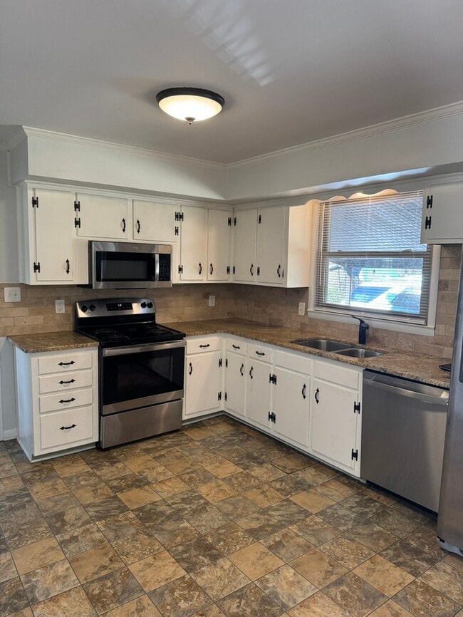 Building Photo - 3830 Bonnacreek Dr