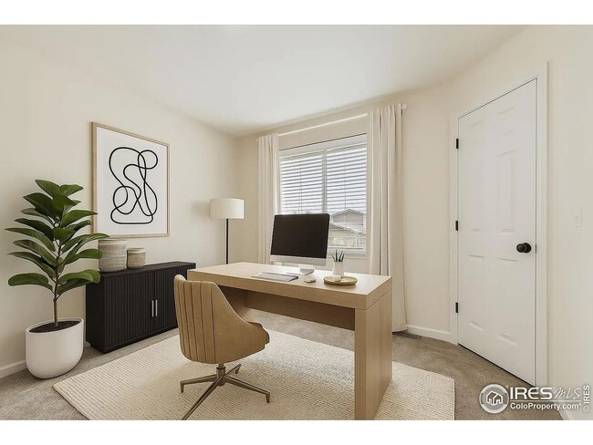 Building Photo - 300 Riverview Ct