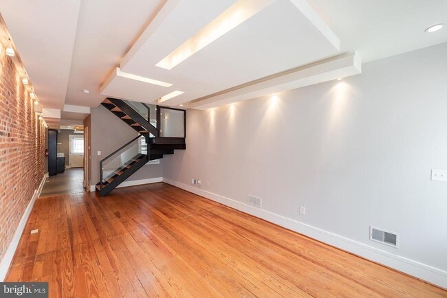 Building Photo - 3206 Elliott St