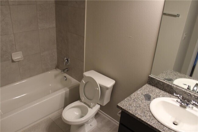 Building Photo - 1220 Garland Rd