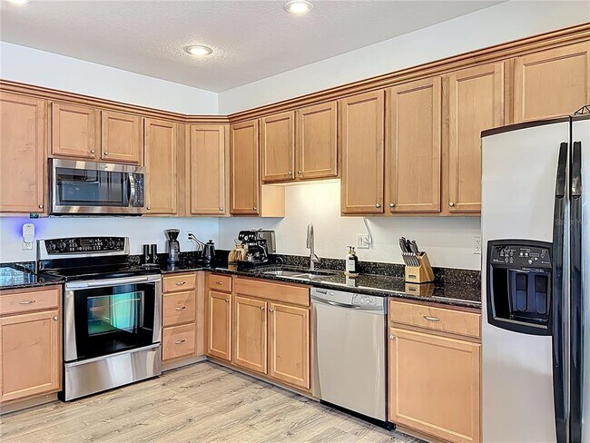 Building Photo - 2315 Upper Park Rd