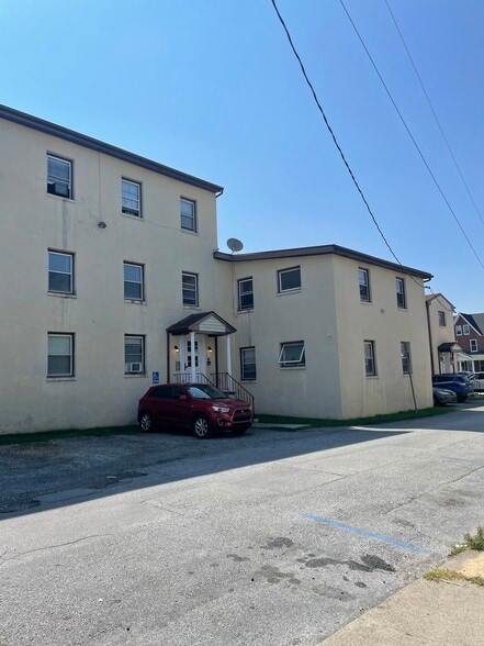 Building Photo - 37 S 6th Ave