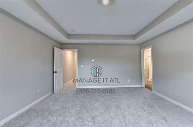 Building Photo - Beautiful 3 Bedroom Townhome in Buford Sch...