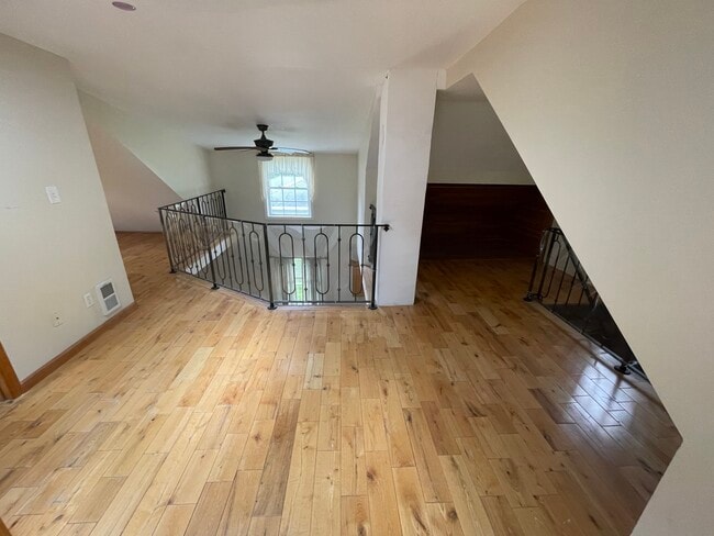 Building Photo - 1508 Fox Pl