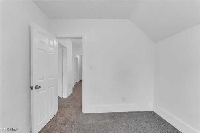 Building Photo - 9618 Willard Ave