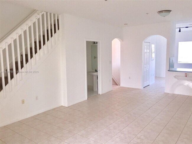 Building Photo - 5670 NW 116th Ave