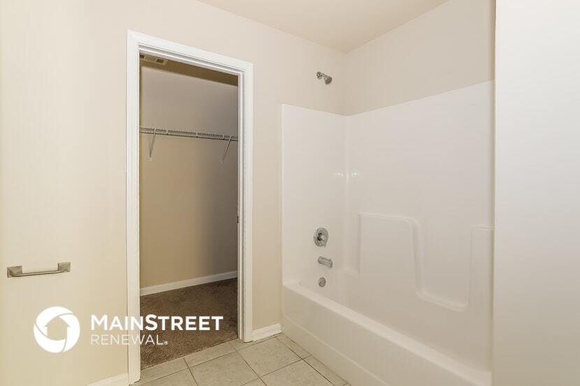 Building Photo - 694 Independence Ave