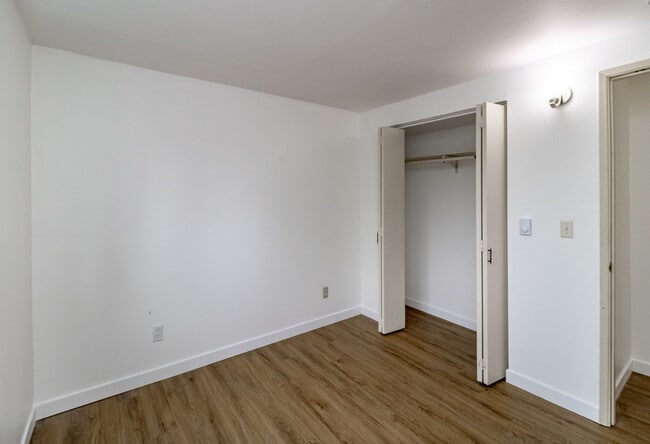 Building Photo - 13314 86 Ave E