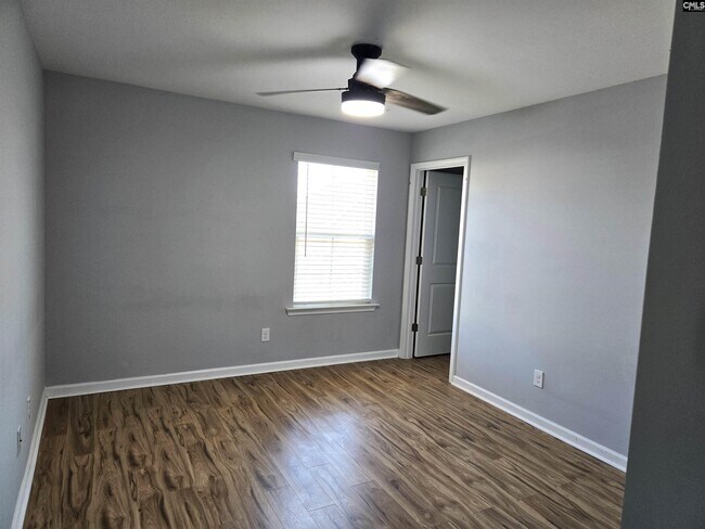 Building Photo - 441 Windrush Dr