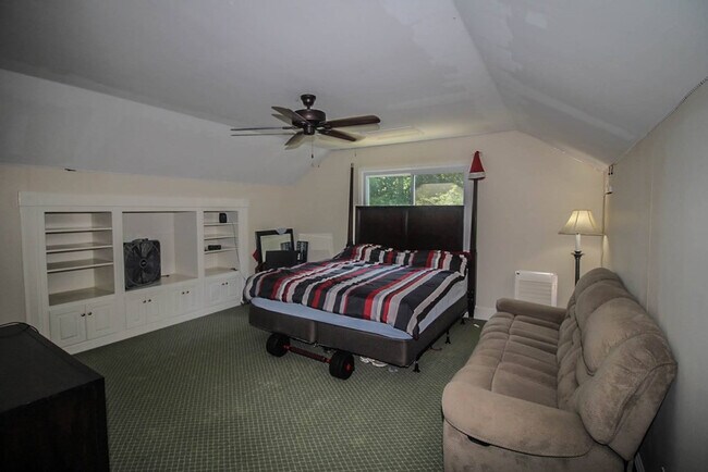 Building Photo - 4265 Deerwood Ln