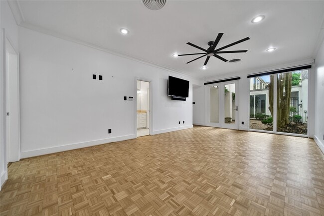 Building Photo - 33 River Hollow Ln