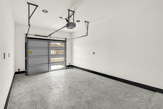 Building Photo - 13108 Donegal Way