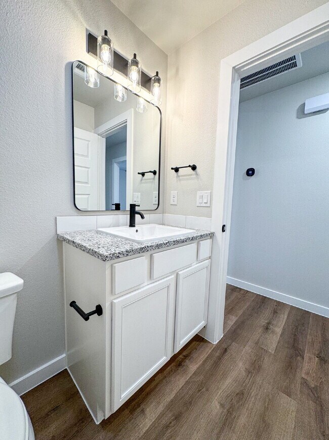 Building Photo - Brand-New, Move-In Ready!