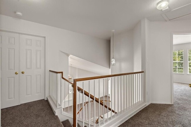 Building Photo - 909 Settlement Cove