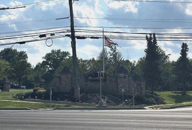 Building Photo - 2623 Virginia Ln