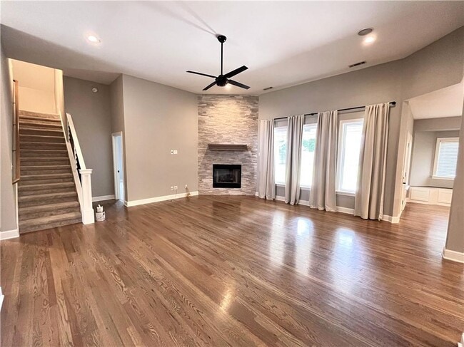 Building Photo - 4416 W Arlington Dr