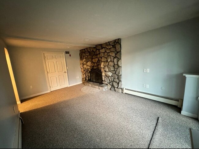 Building Photo - 49 Neck Hill Rd