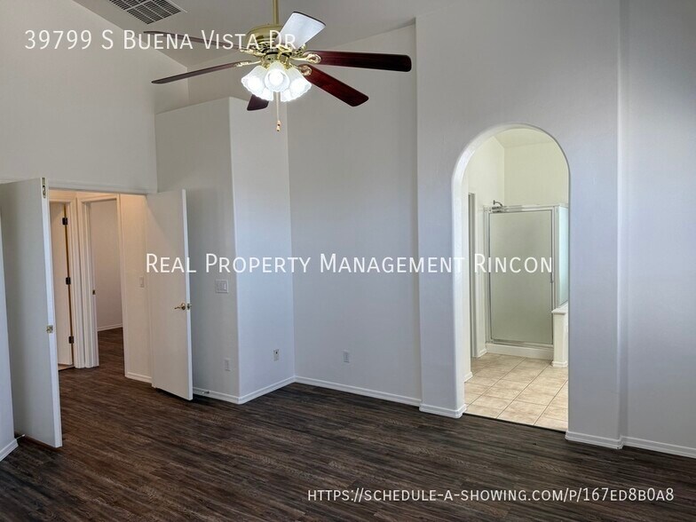 Building Photo - 39799 Buena Vista Dr