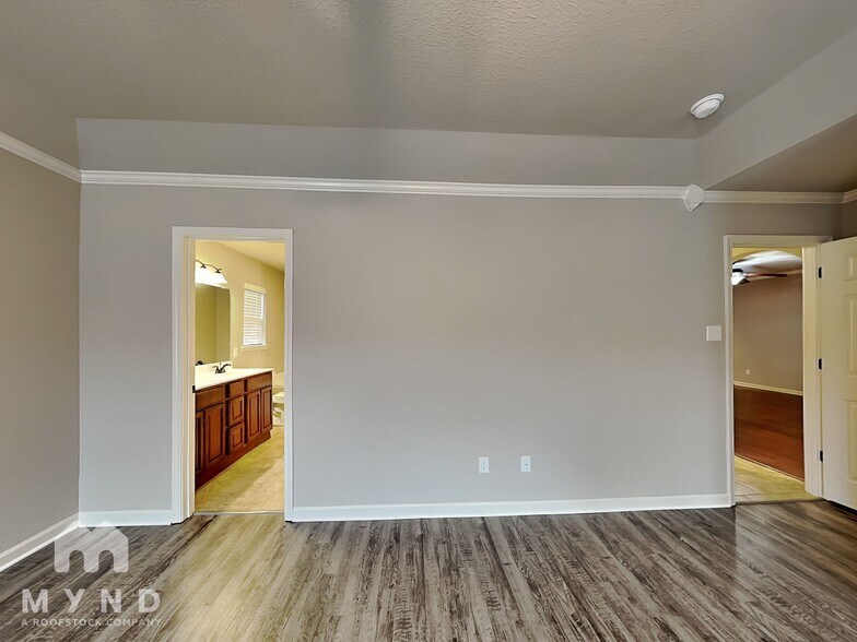 Building Photo - 113 Earnhardt Cir