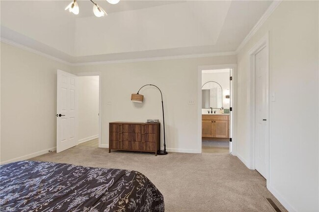 Building Photo - 7125 Grayfalcon Dr