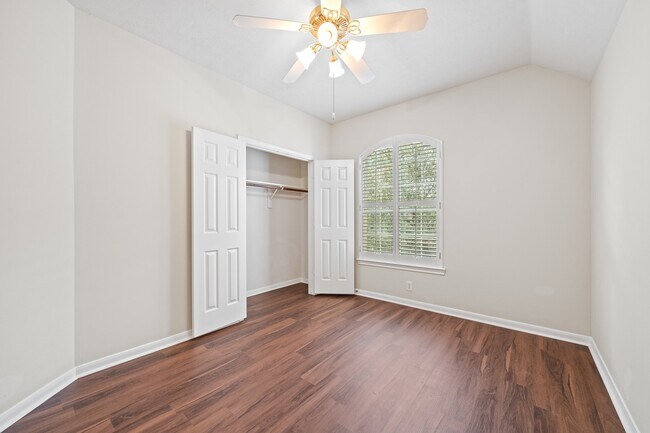 Building Photo - 6214 Laguna Del Rey Dr