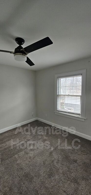 Building Photo - 4523 Wyoming St