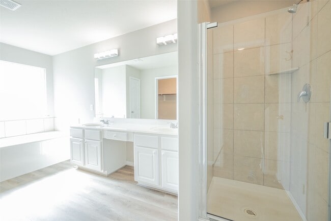 Building Photo - 9976 Western Ridge Way