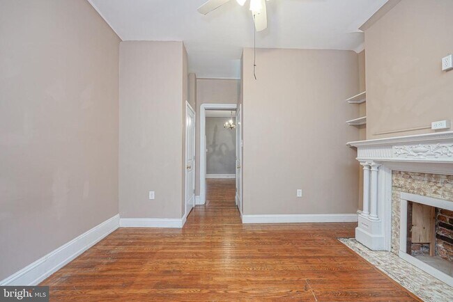Building Photo - 1119 S 46th St