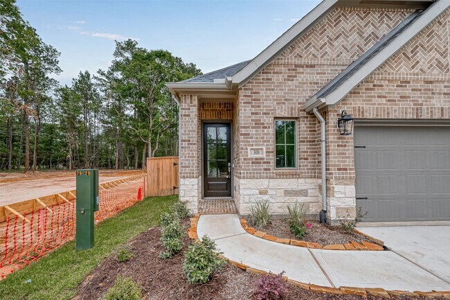 Building Photo - 308 Mullins Ct