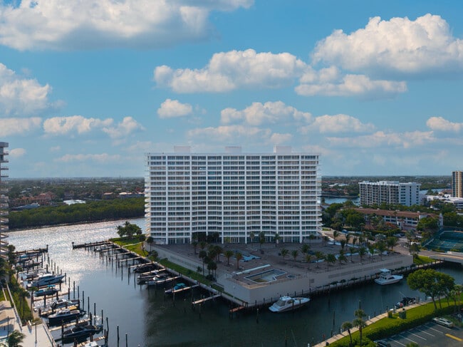 Building Photo - 4201 N Ocean Blvd