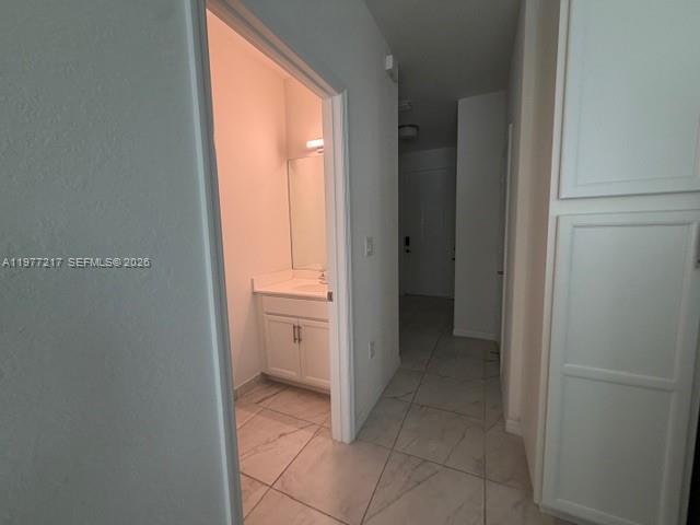 Building Photo - 6280 SW 47th Ct